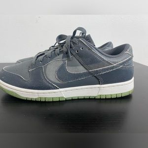 Nike Dunk Low size 10